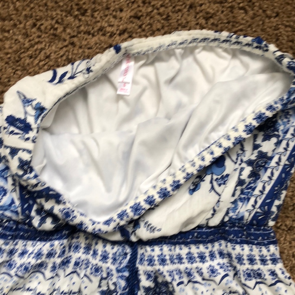 Dress - Picture 3 of 3